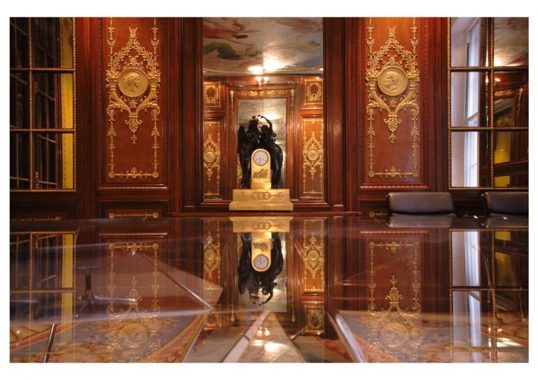 March auctions: from a mirror to an office